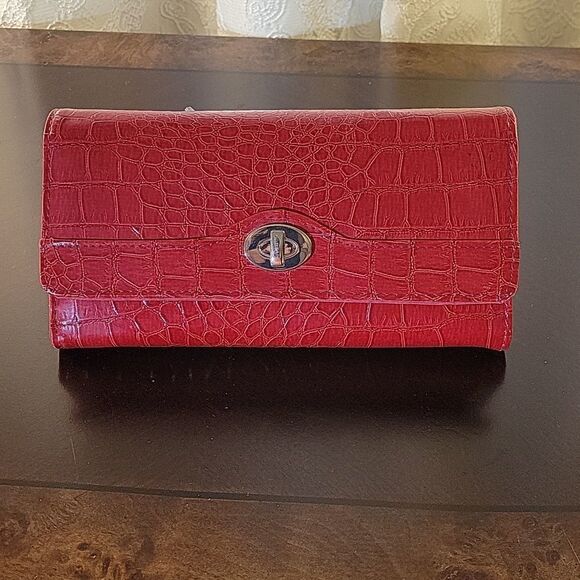 WOMEN"S RED GLOSSY WALLET - Picture 1 of 10